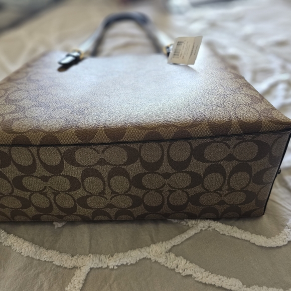 Coach Signature Tote & Wallet NEW!! - Picture 3 of 7